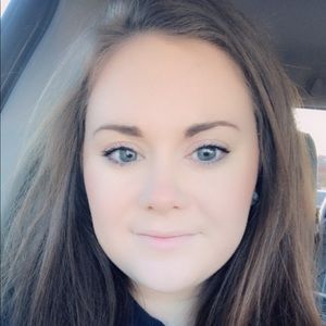 Meet your Posher, Lydia